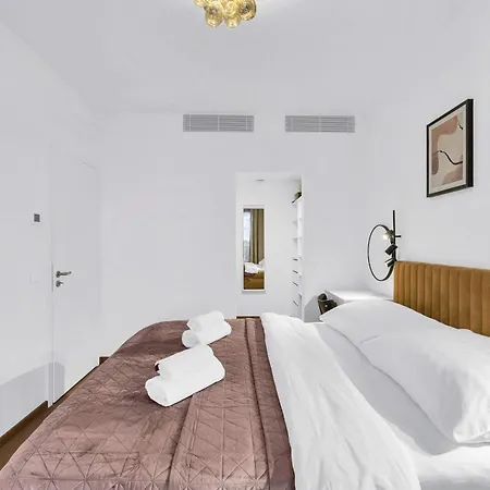 Apartman Skypark Golden Palace With Parking