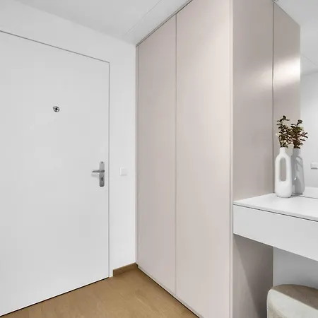 Skypark Golden Palace With Parking