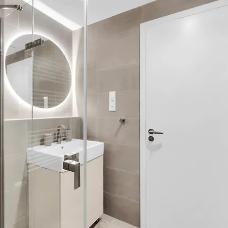 Apartmán Skypark Golden Palace With Parking Bratislava